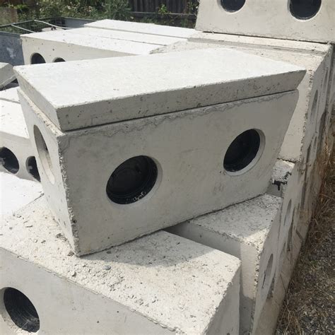 concrete 10 hole distribution box|concrete septic box sizes.